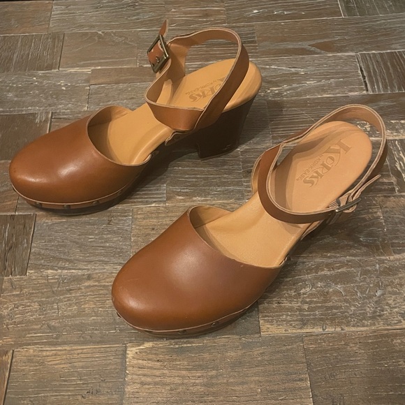 Korks by Kork-Ease Marcia Tan Leather Clogs🖤 - Picture 4 of 16